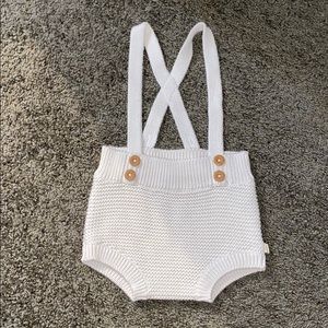 Knitted bunnies with Suspenders